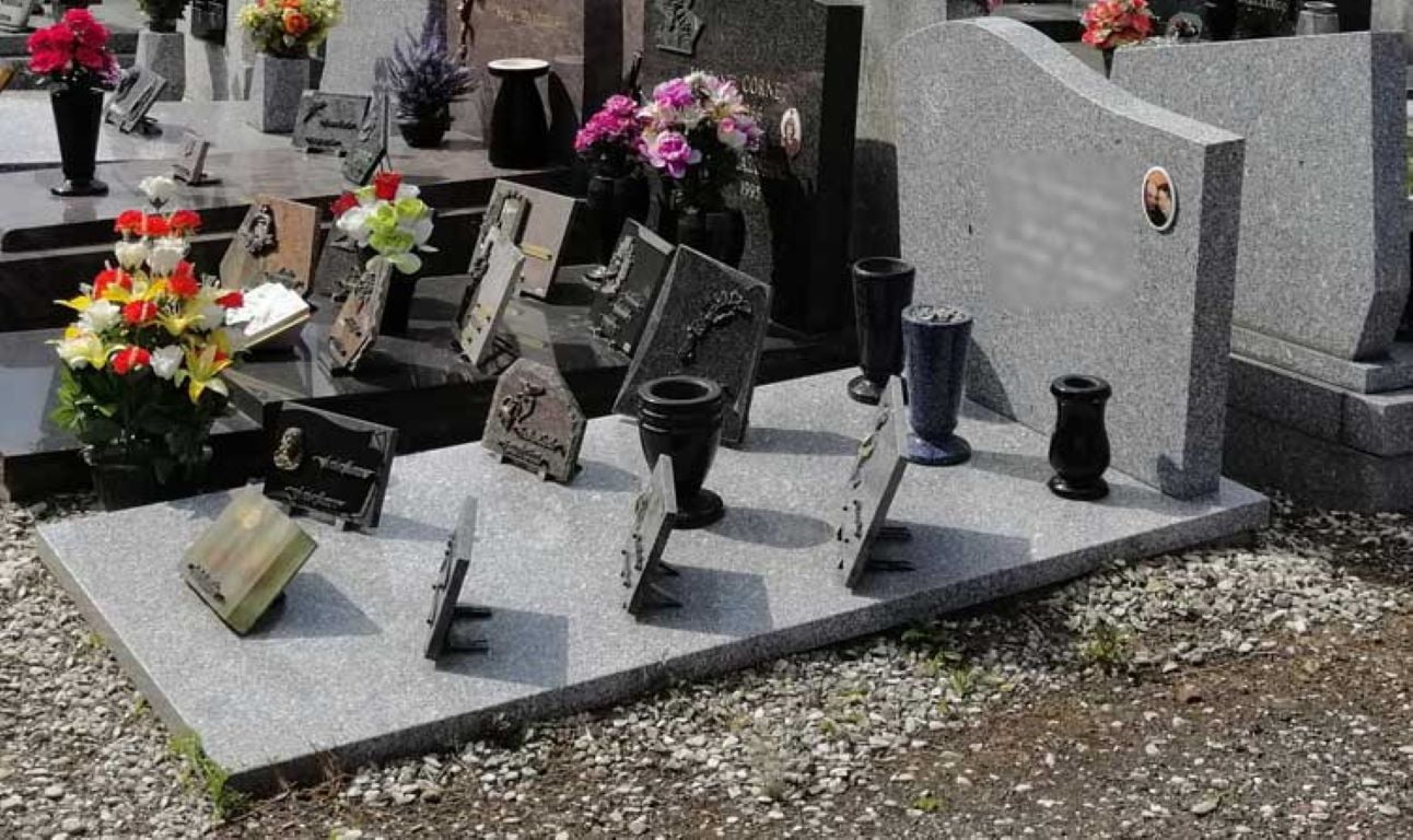 Sépulture plaque funéraire Roubaix Cartigny